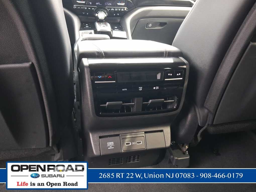 2023 Acura MDX w/Technology Package