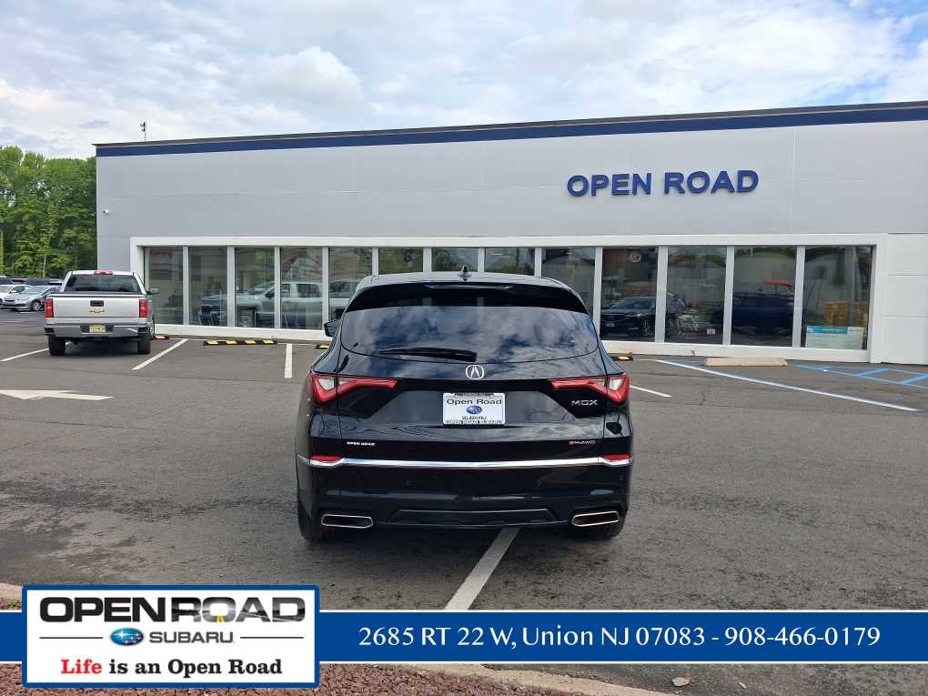 2023 Acura MDX w/Technology Package