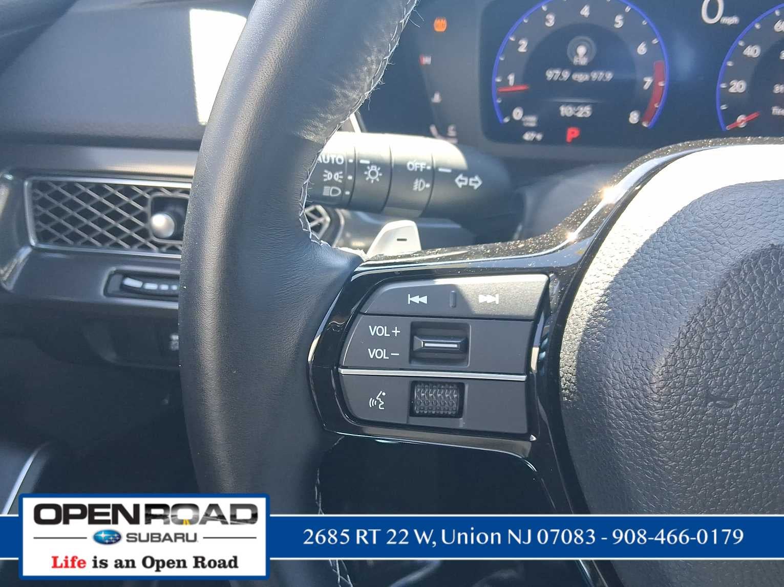 2023 Acura MDX w/Technology Package