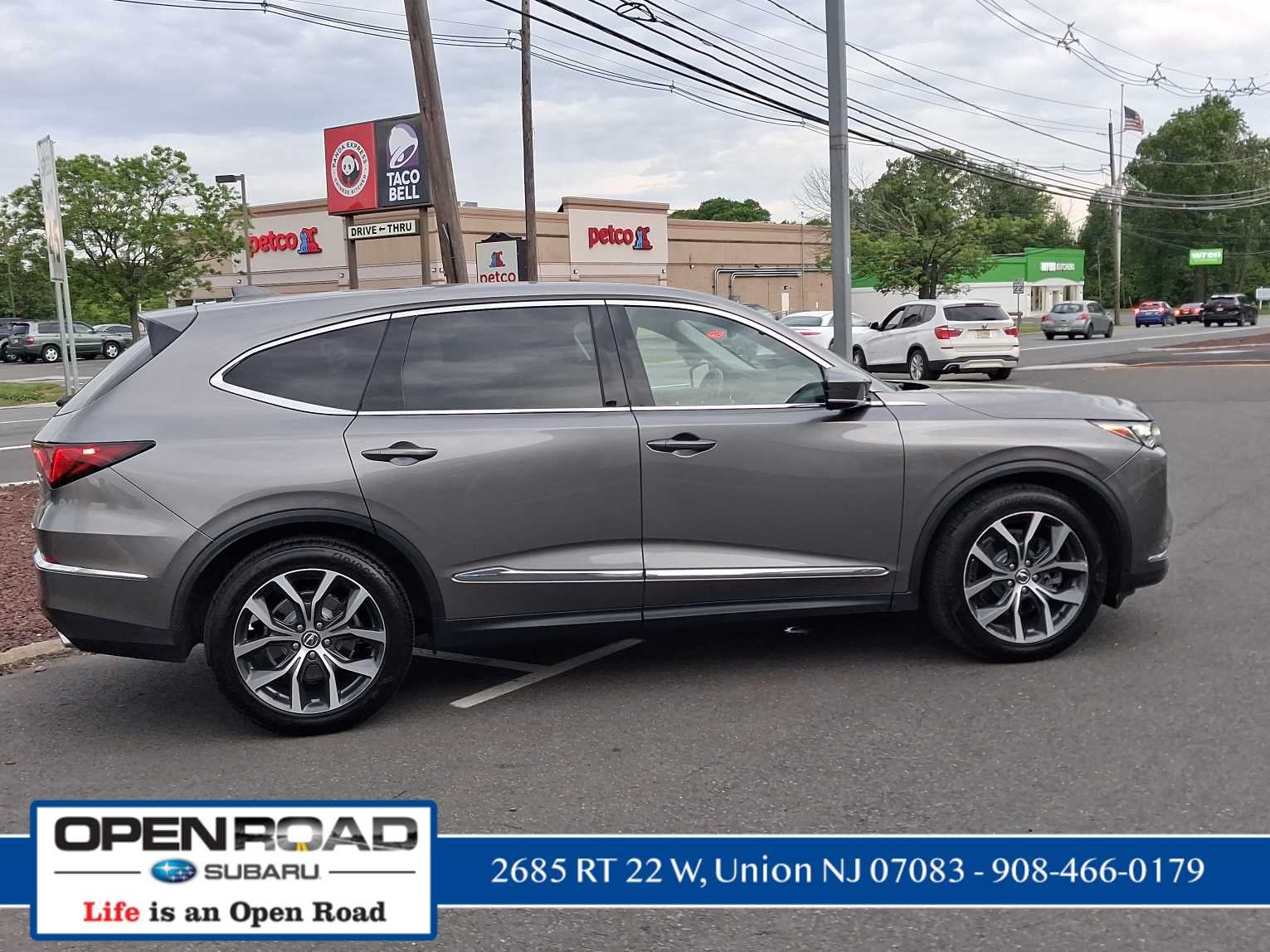 2023 Acura MDX w/Technology Package