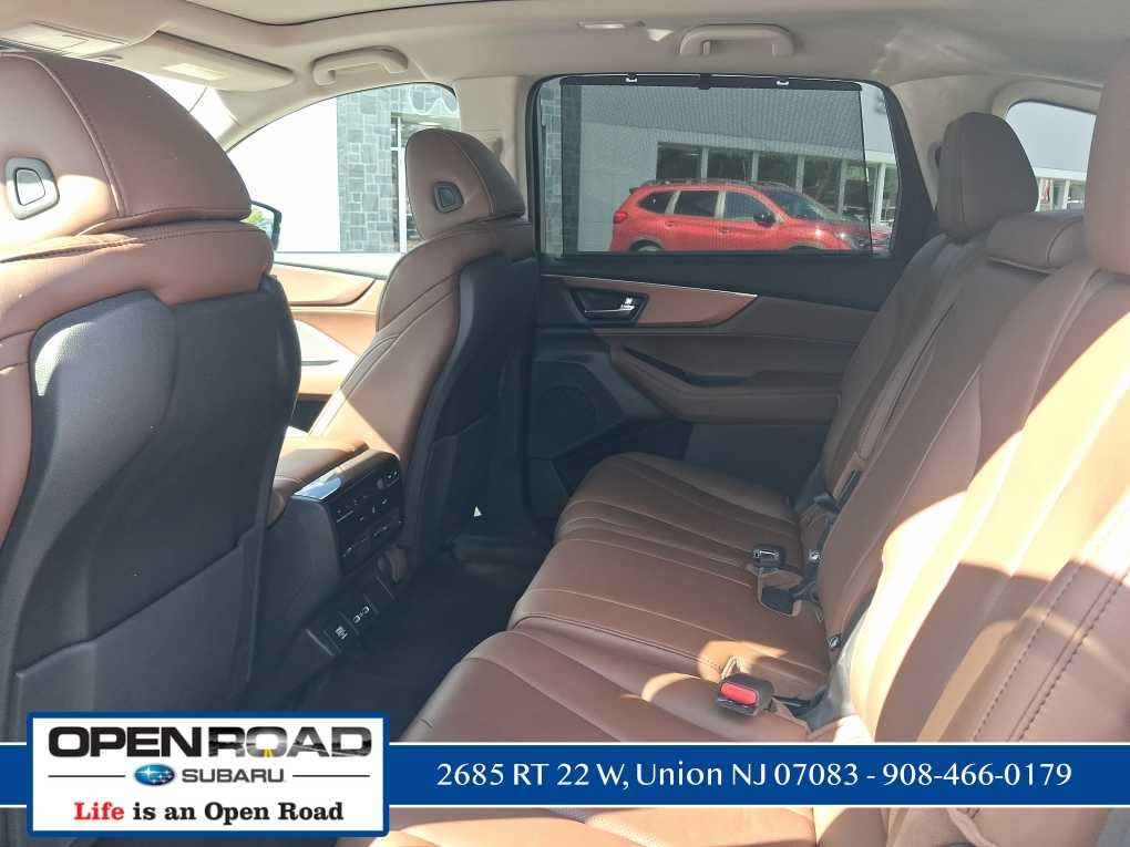 2023 Acura MDX w/Technology Package