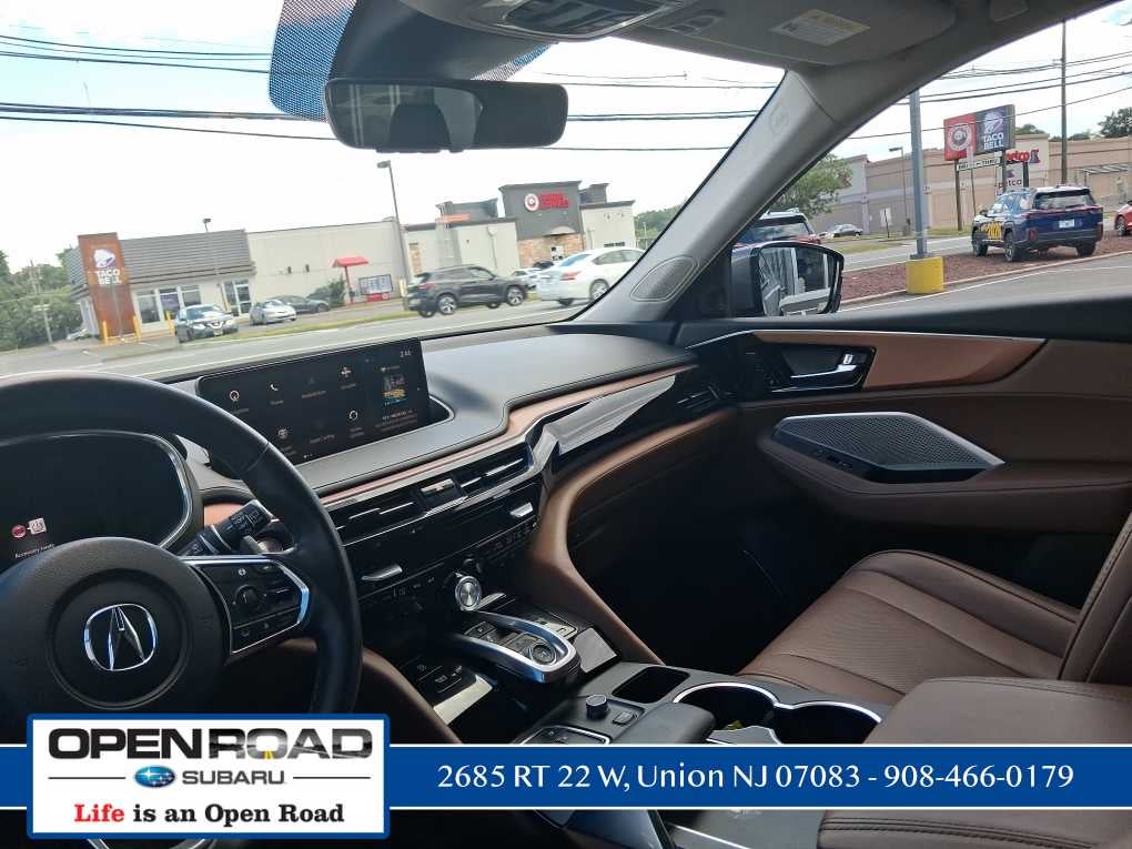 2022 Acura MDX w/Technology Package