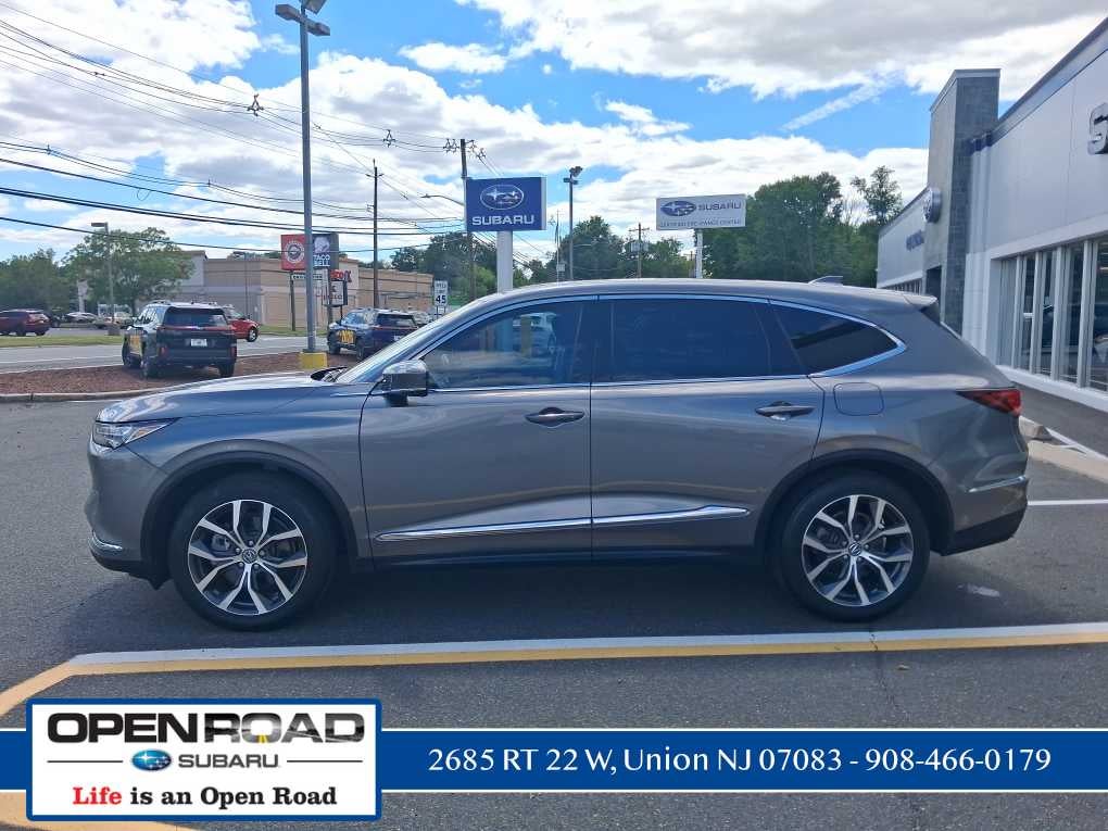 2022 Acura MDX w/Technology Package