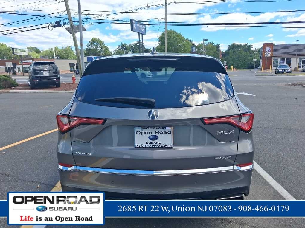 2022 Acura MDX w/Technology Package