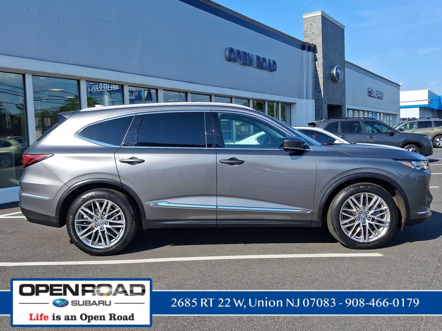 2023 Acura MDX w/Advance Package