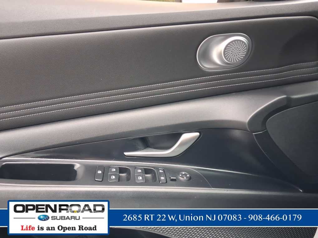 2022 Hyundai Elantra Limited