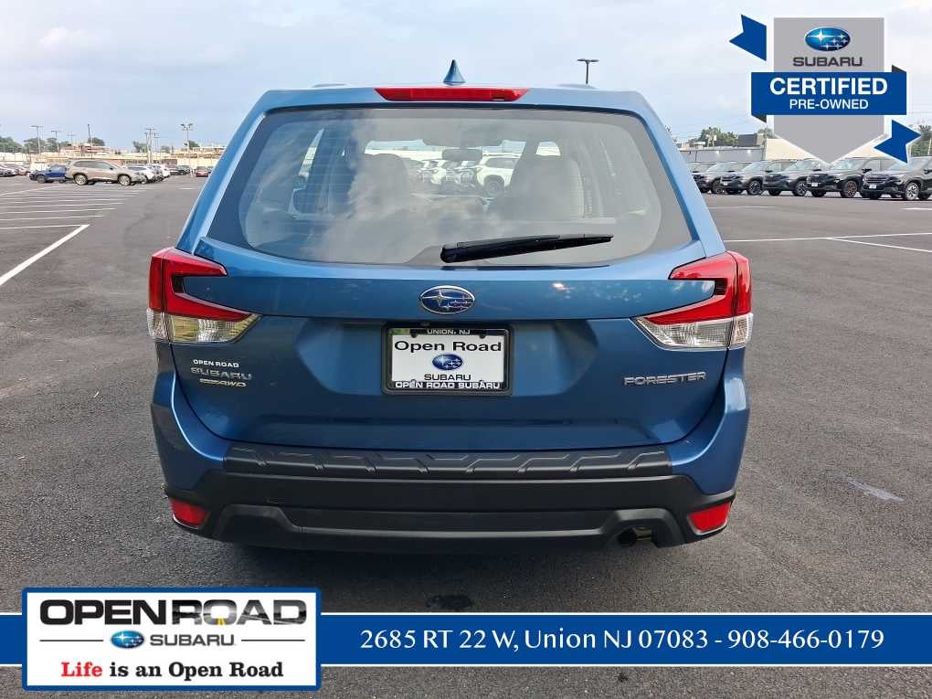 2023 Subaru Forester Base