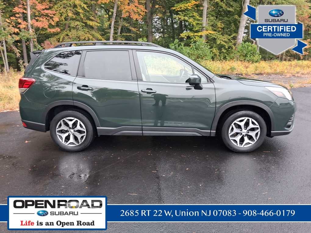2024 Subaru Forester Premium