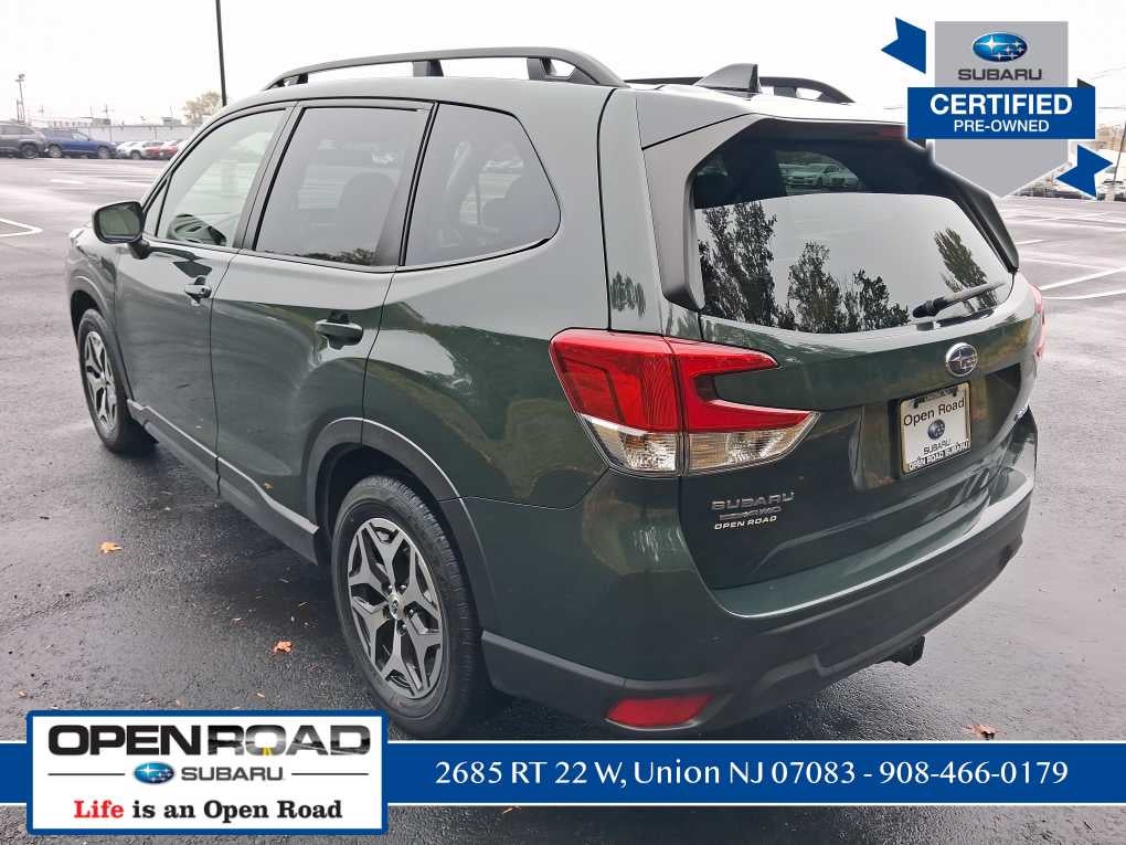 2024 Subaru Forester Premium