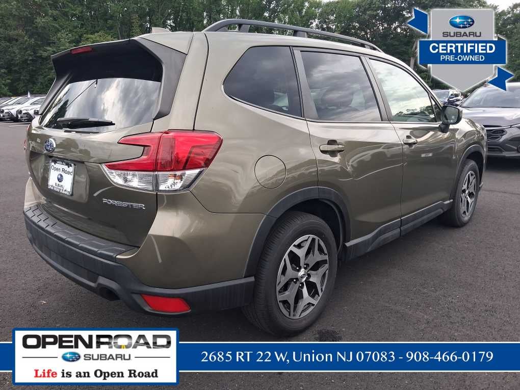 2023 Subaru Forester Premium
