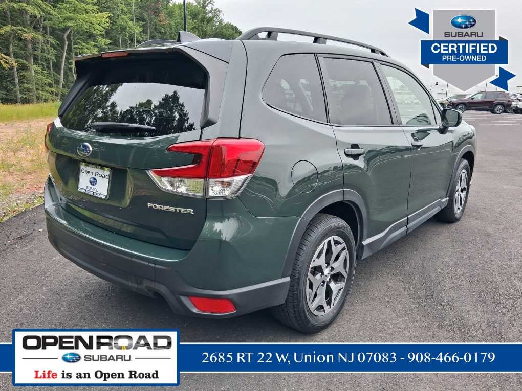 2024 Subaru Forester Premium