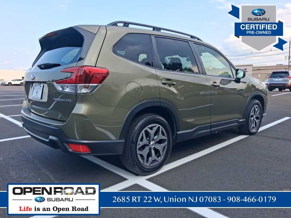 2023 Subaru Forester Premium
