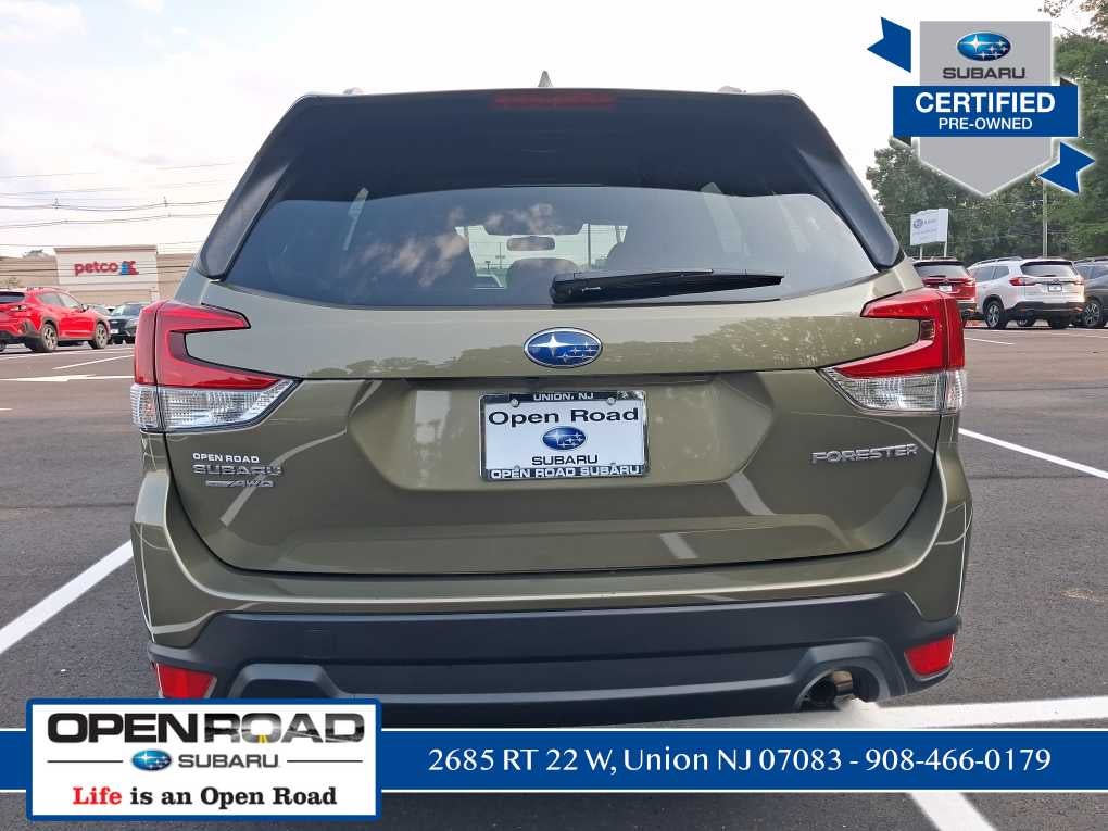 2023 Subaru Forester Premium
