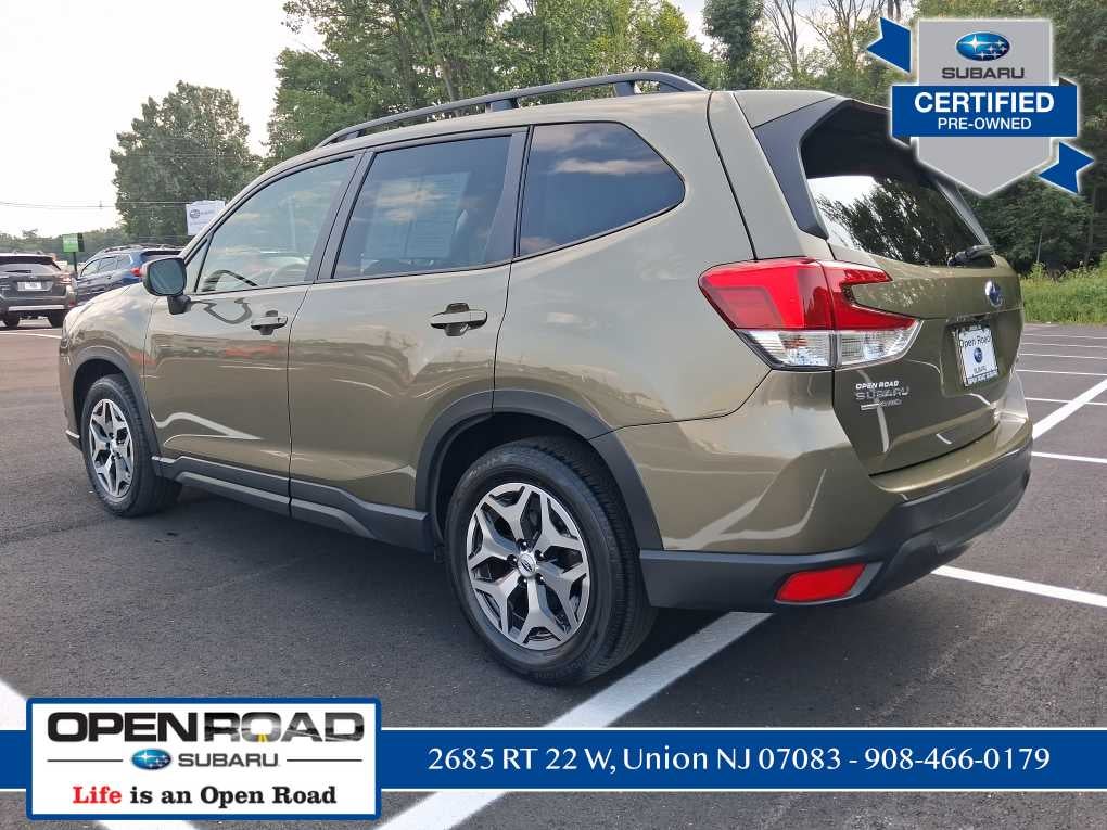 2023 Subaru Forester Premium