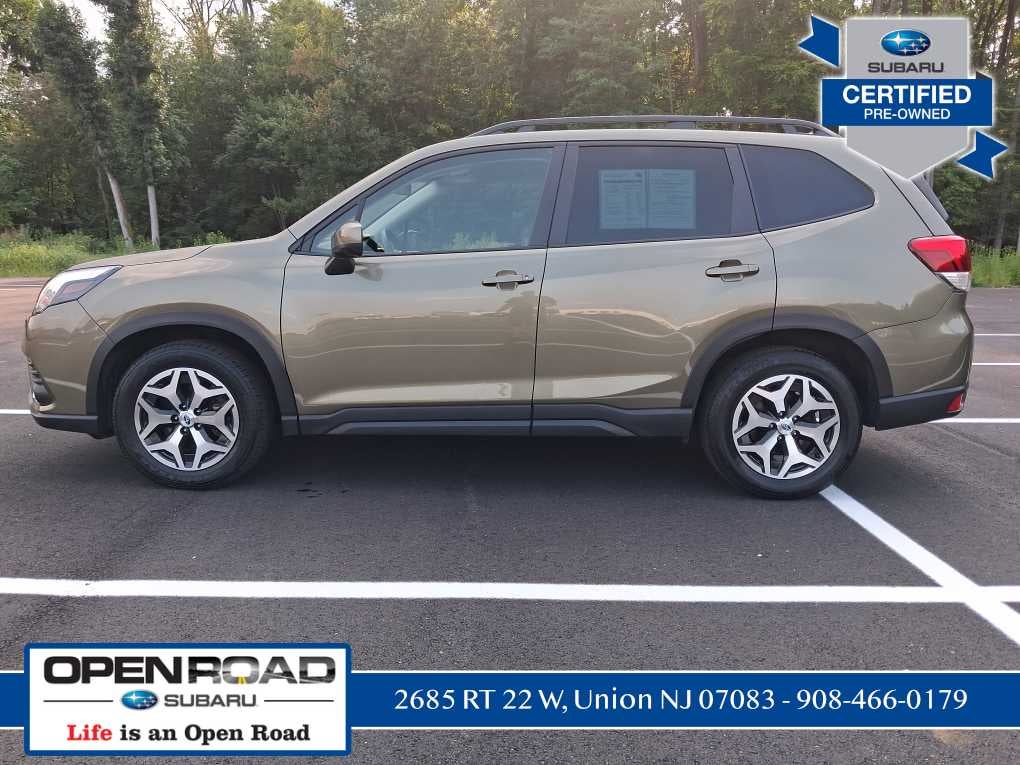 2023 Subaru Forester Premium
