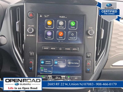 2025 Subaru Forester Base