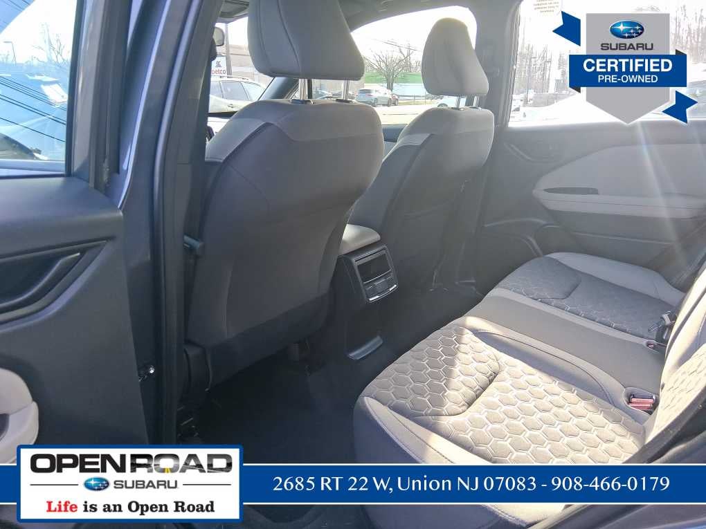 2025 Subaru Forester Base