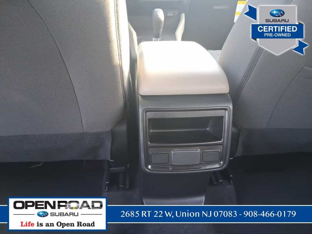 2025 Subaru Forester Base