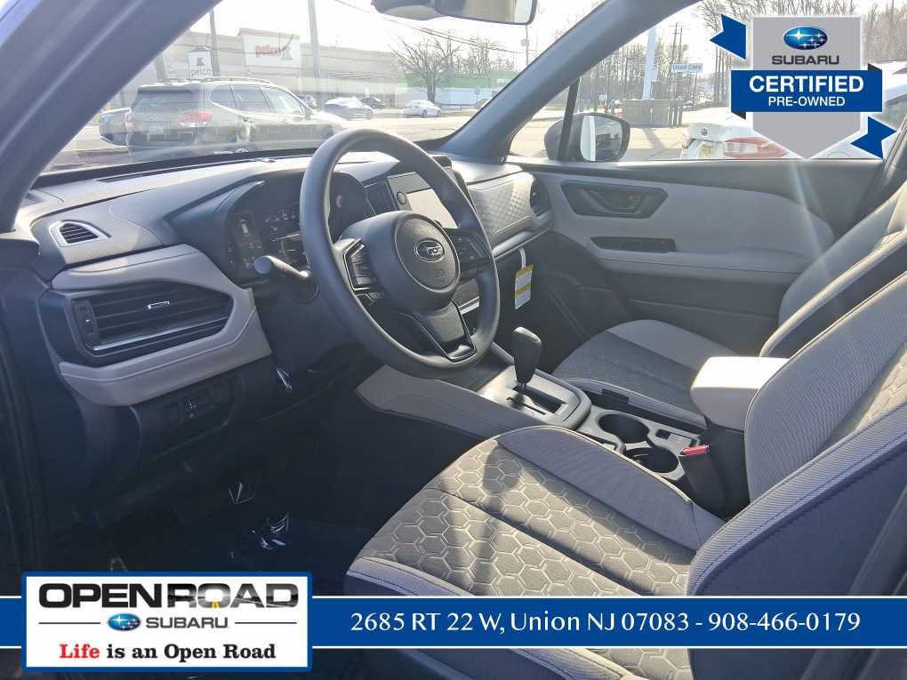 2025 Subaru Forester Base