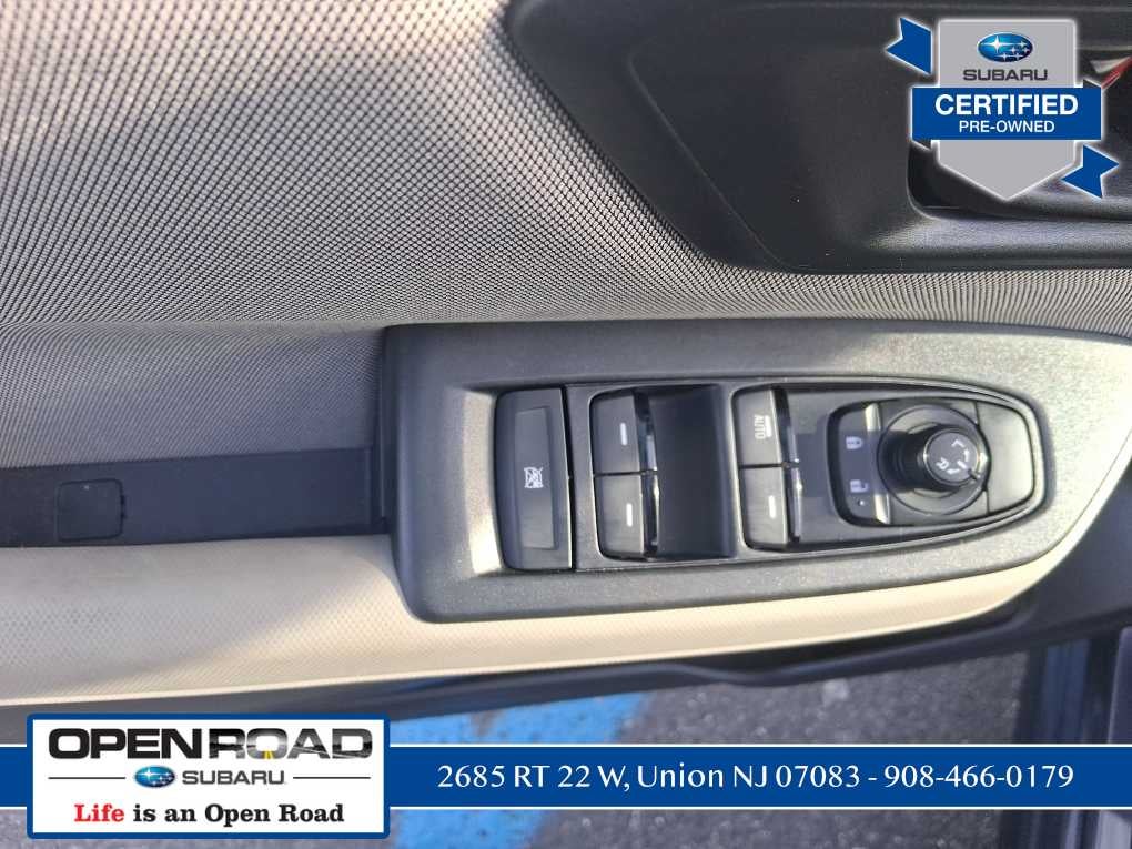2025 Subaru Forester Base