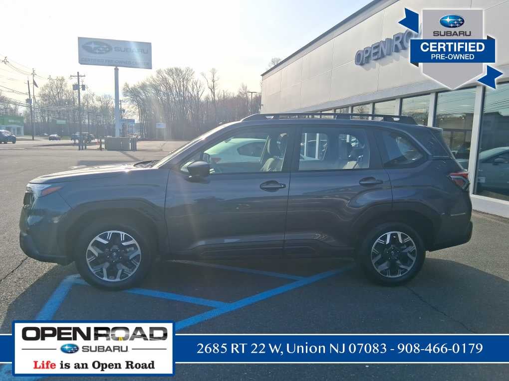 2025 Subaru Forester Base