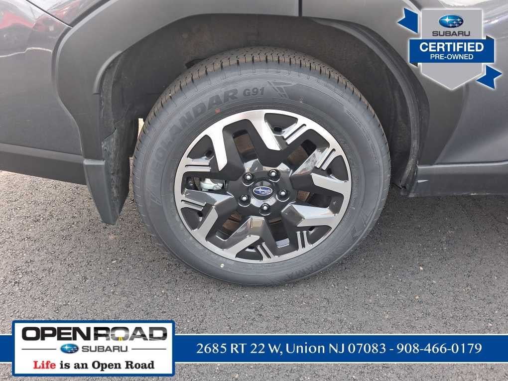 2025 Subaru Forester Base