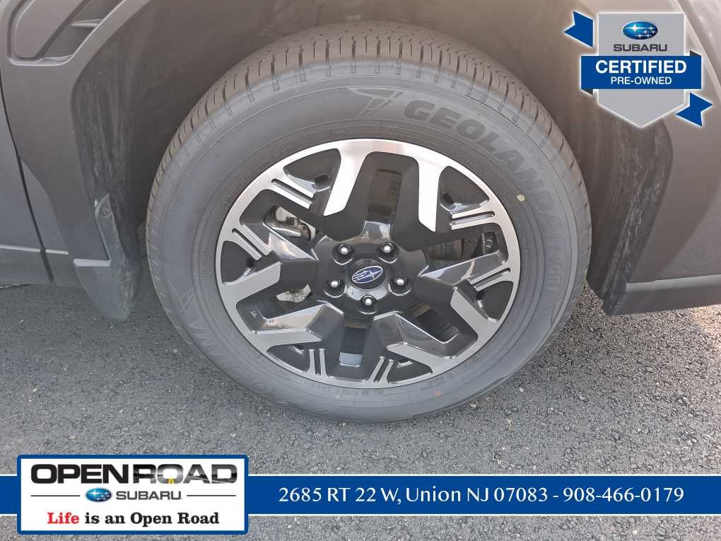 2025 Subaru Forester Base
