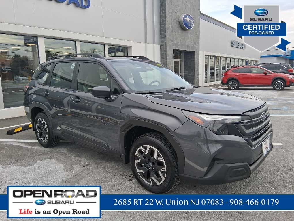 2025 Subaru Forester Base