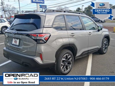 2025 Subaru Forester Premium