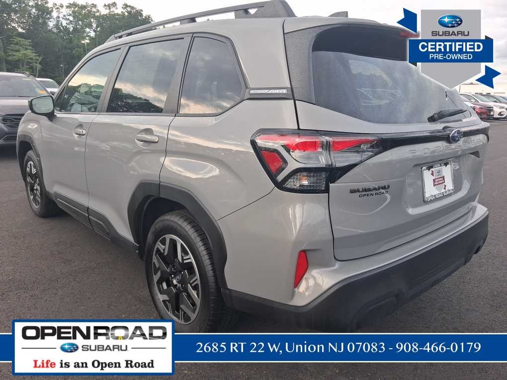 2025 Subaru Forester Premium