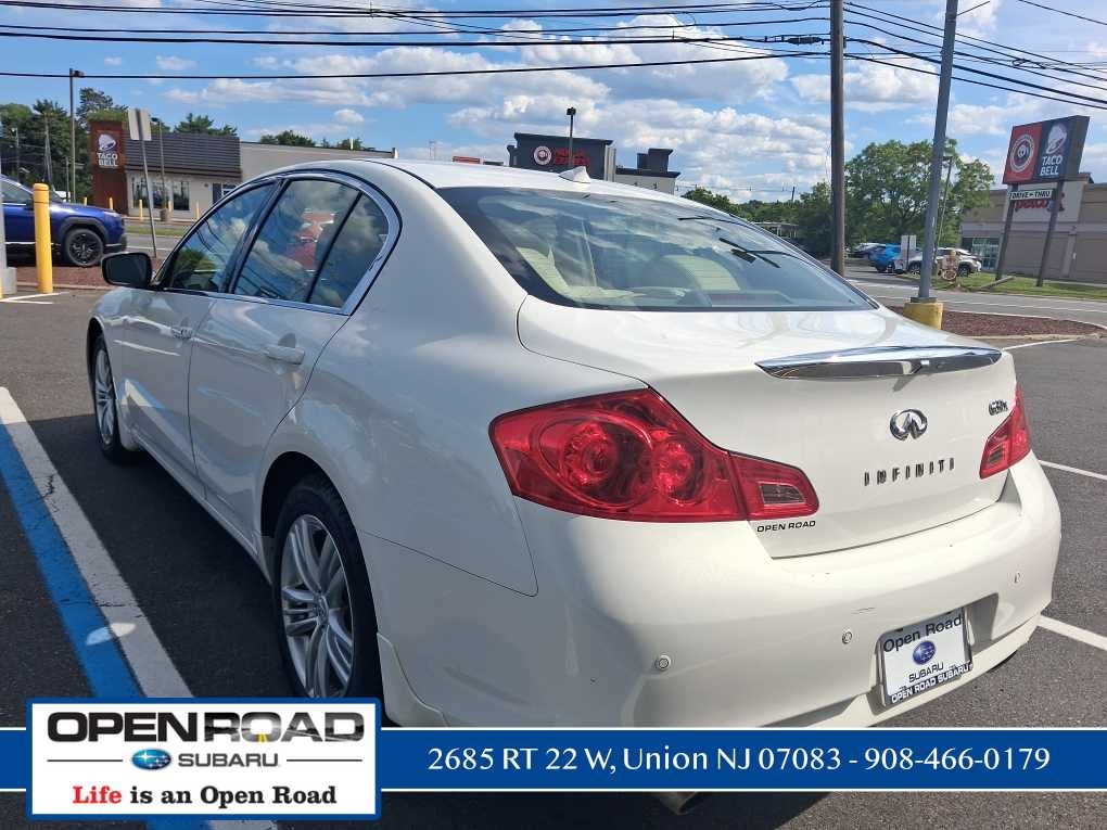 2012 INFINITI G37 Sedan x