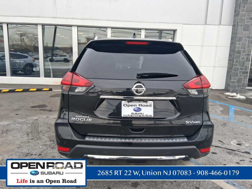 2020 Nissan Rogue SV