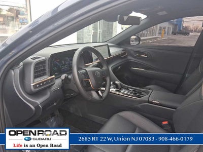 2025 Toyota Crown Signia XLE