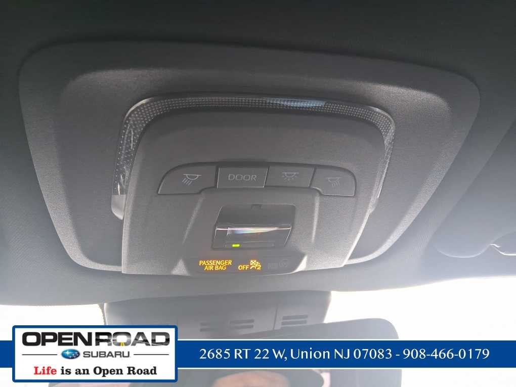 2025 Toyota Crown Signia XLE