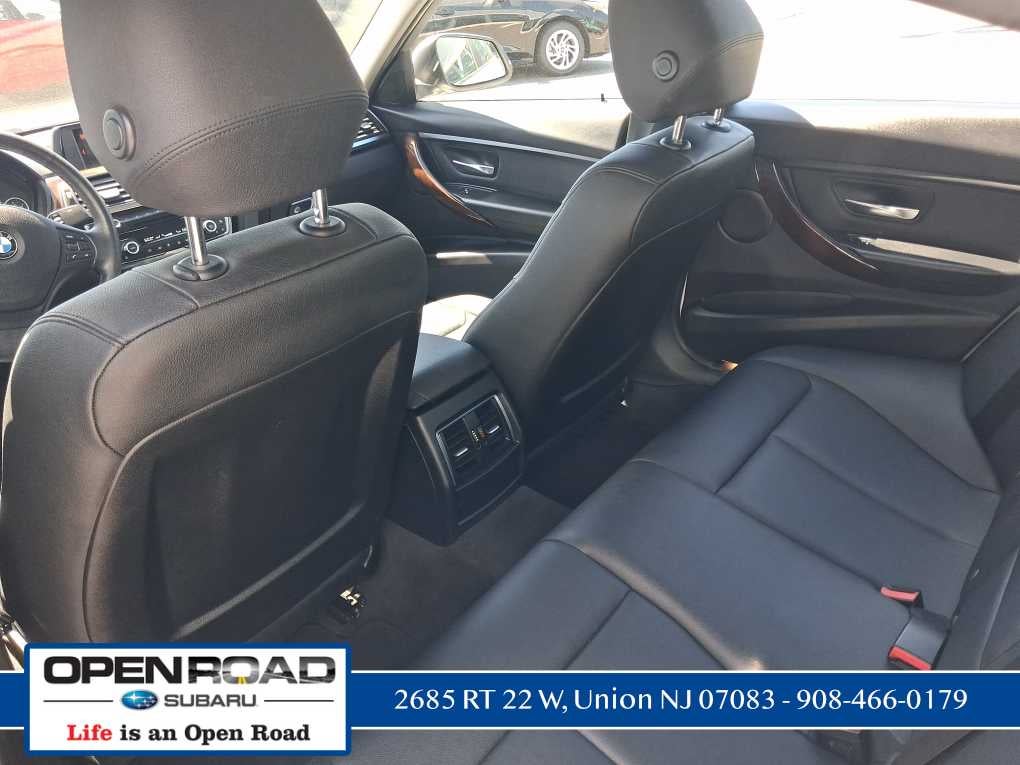 2018 BMW 320i xDrive 320i xDrive