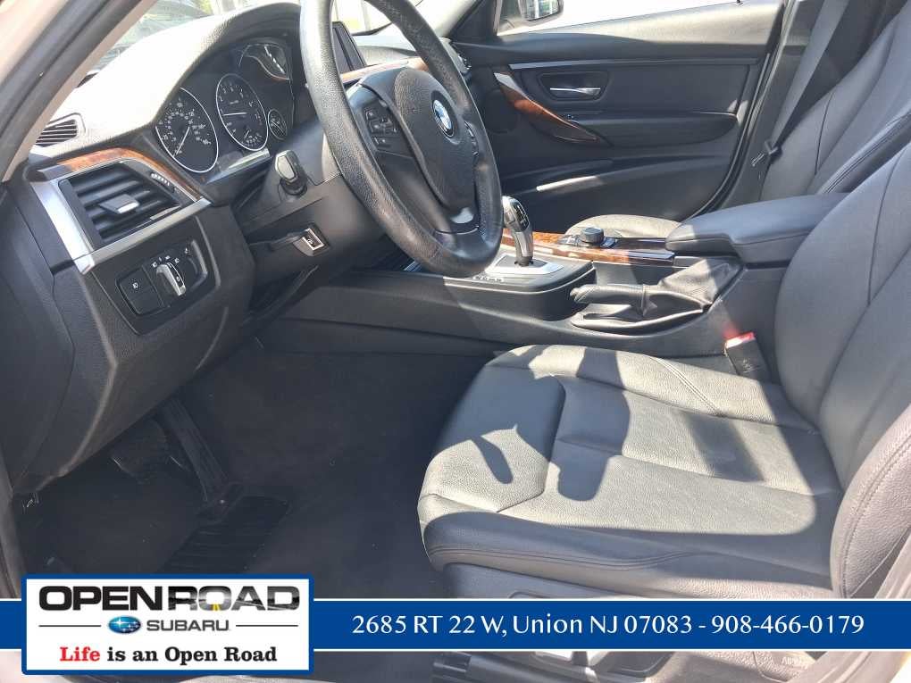 2018 BMW 320i xDrive 320i xDrive
