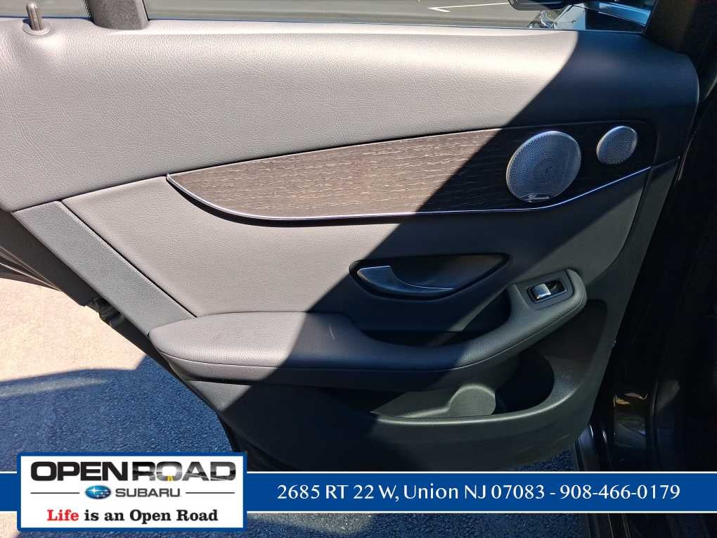 2020 Mercedes-Benz GLC 300 GLC 300
