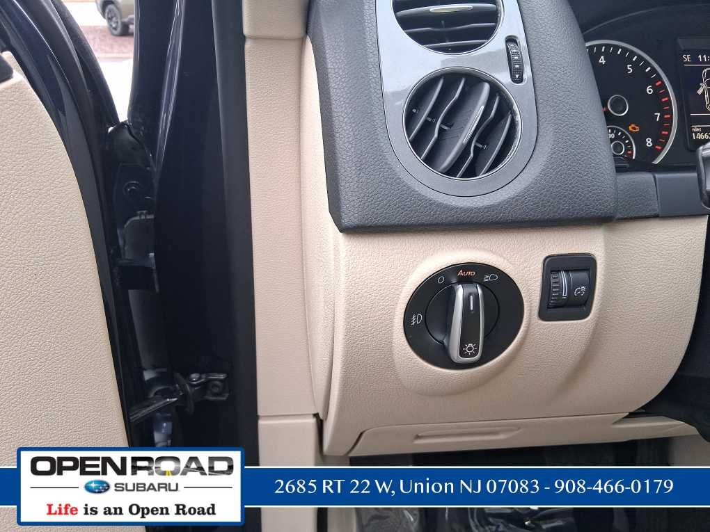 2012 Volkswagen Tiguan SEL