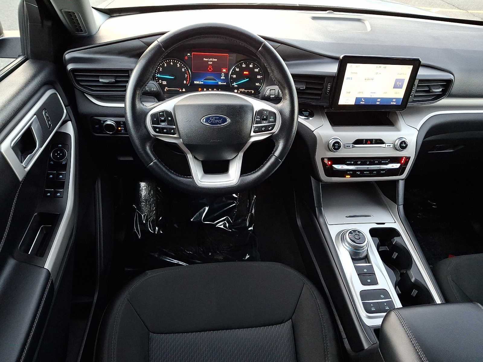 2023 Ford Explorer XLT RWD