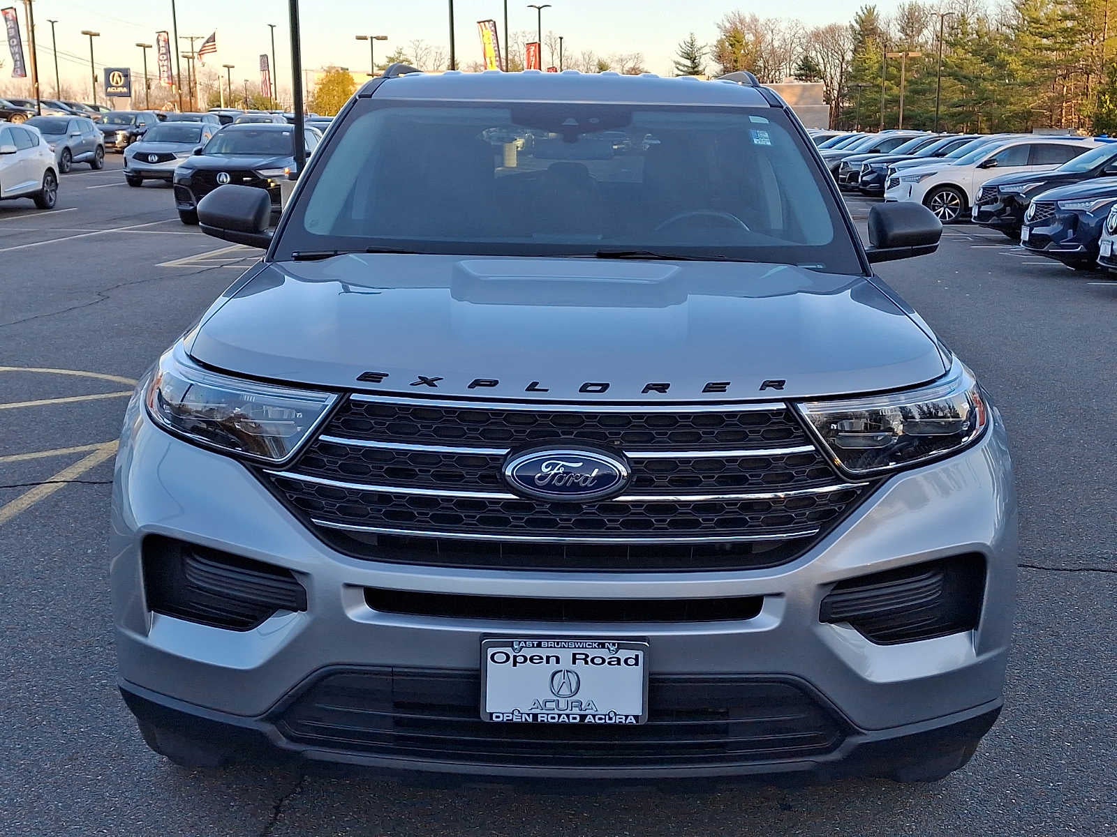 2023 Ford Explorer XLT RWD