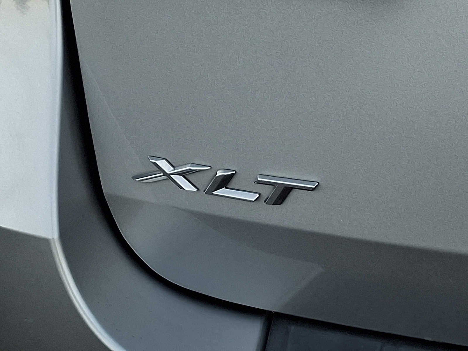 2023 Ford Explorer XLT RWD