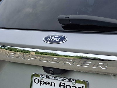 2023 Ford Explorer XLT RWD