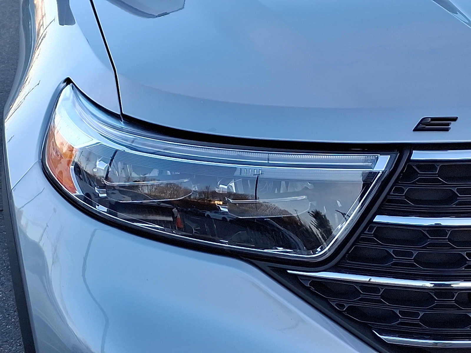 2023 Ford Explorer XLT RWD