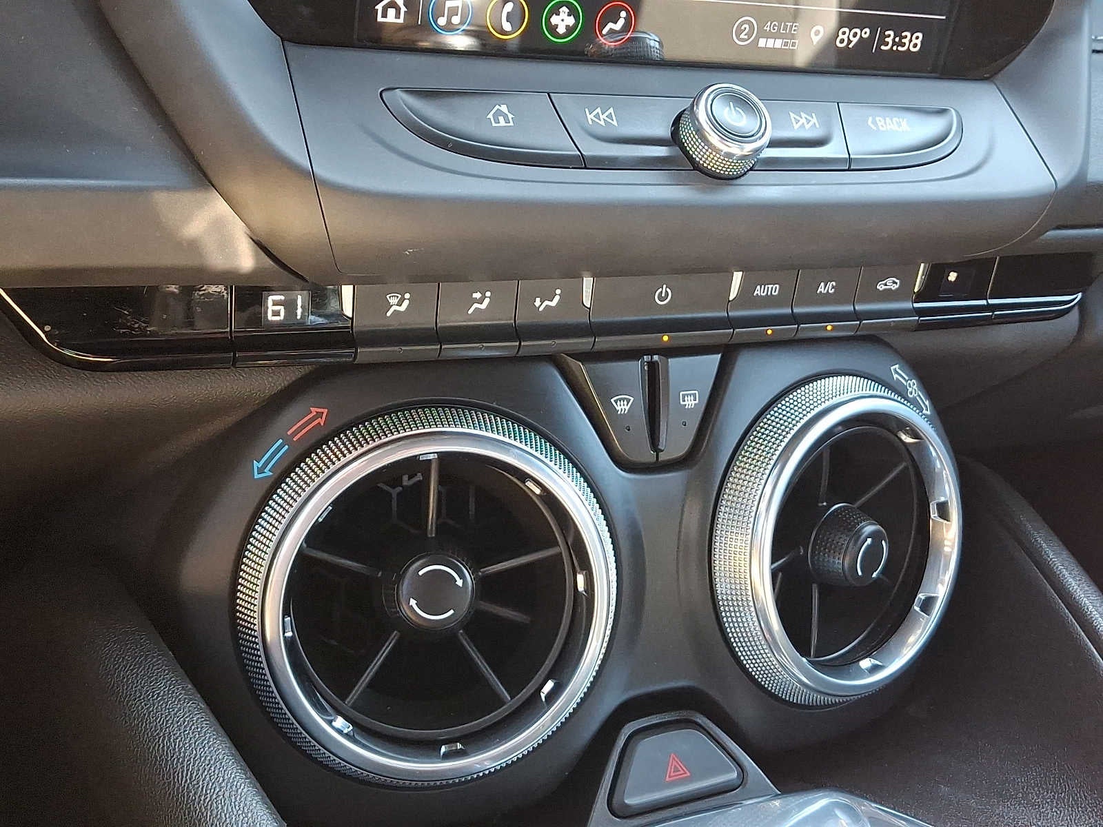 2021 Chevrolet Camaro 2dr Cpe 1LT
