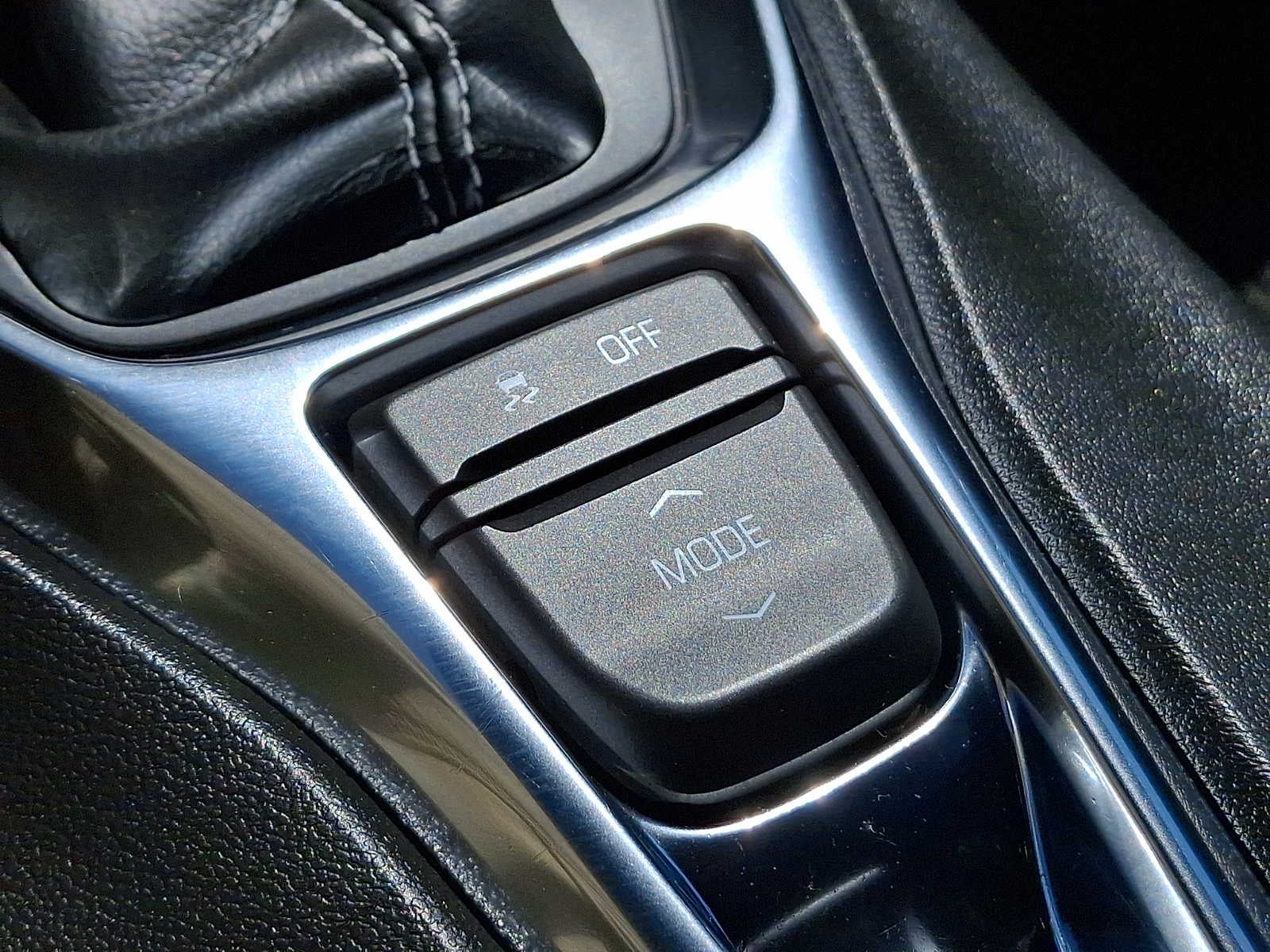2021 Chevrolet Camaro 2dr Cpe 1LT