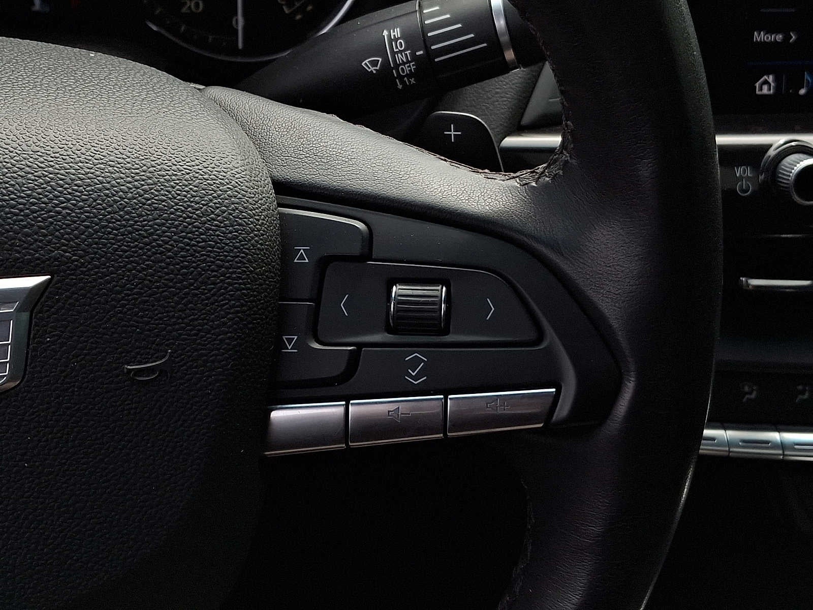 2023 Cadillac CT4 4dr Sdn Luxury