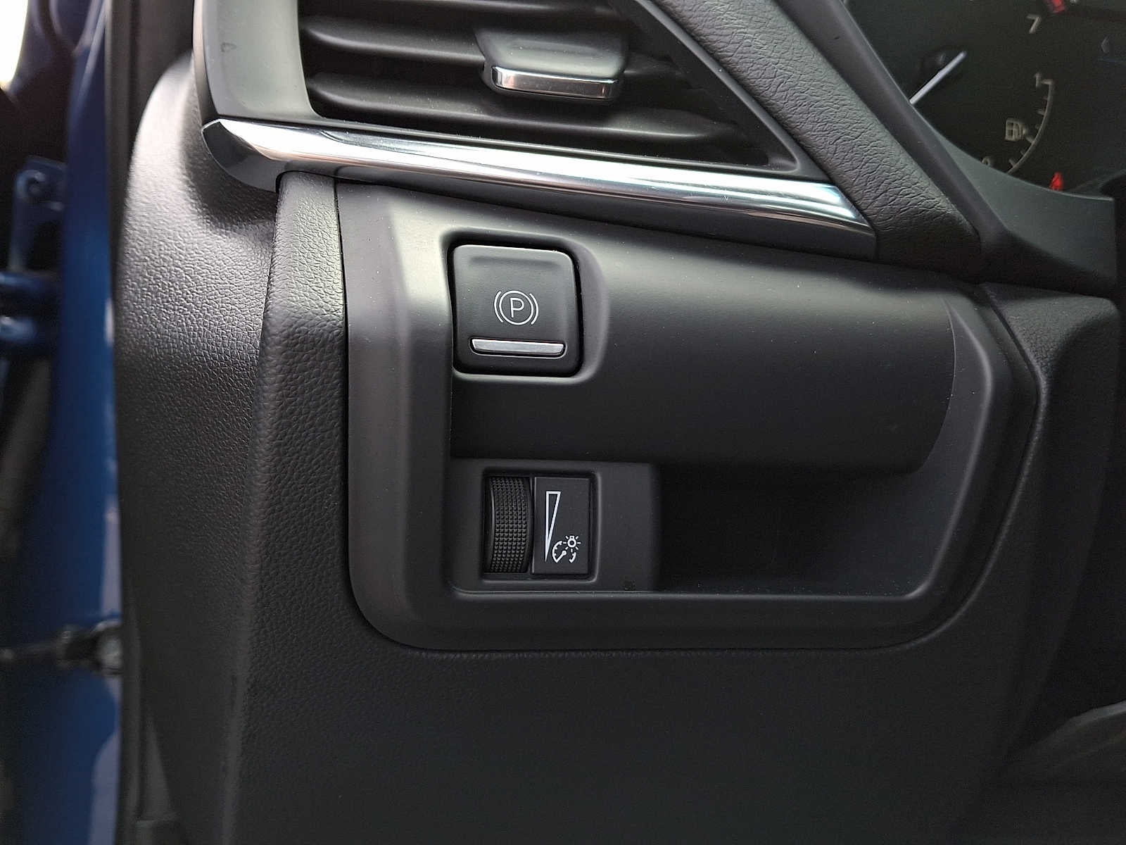 2023 Cadillac CT4 4dr Sdn Luxury