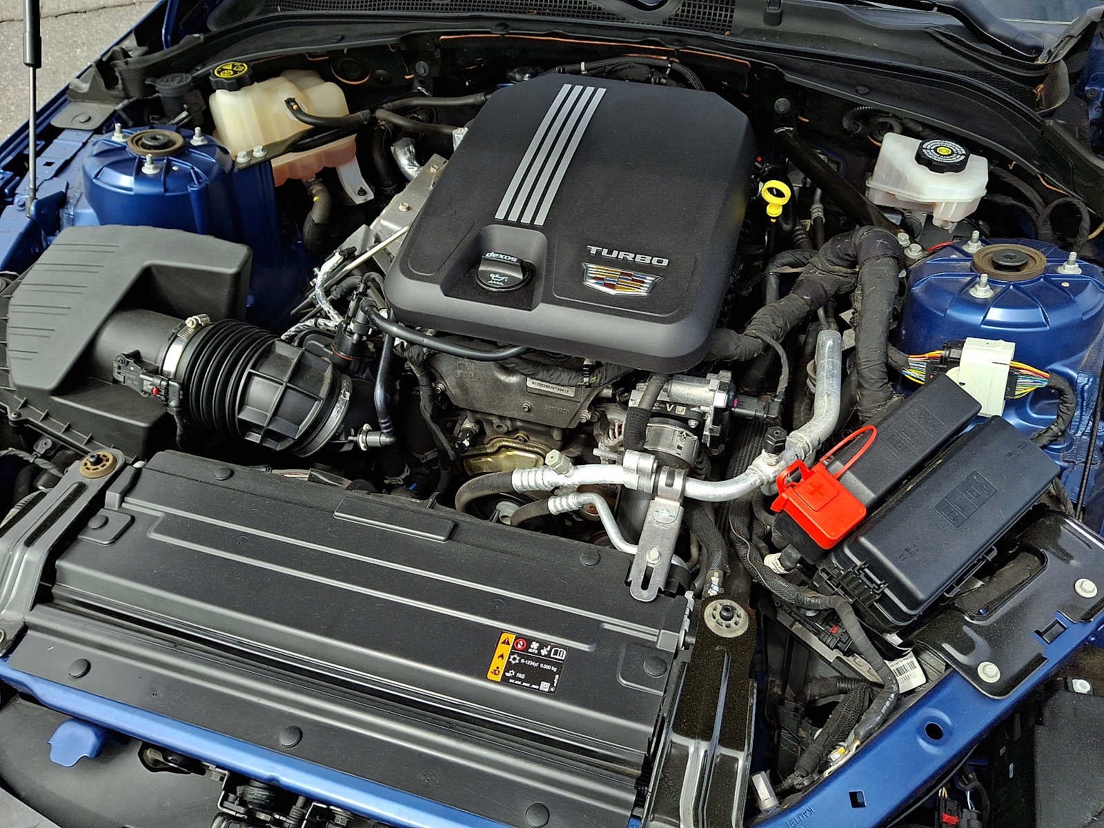 2023 Cadillac CT4 4dr Sdn Luxury