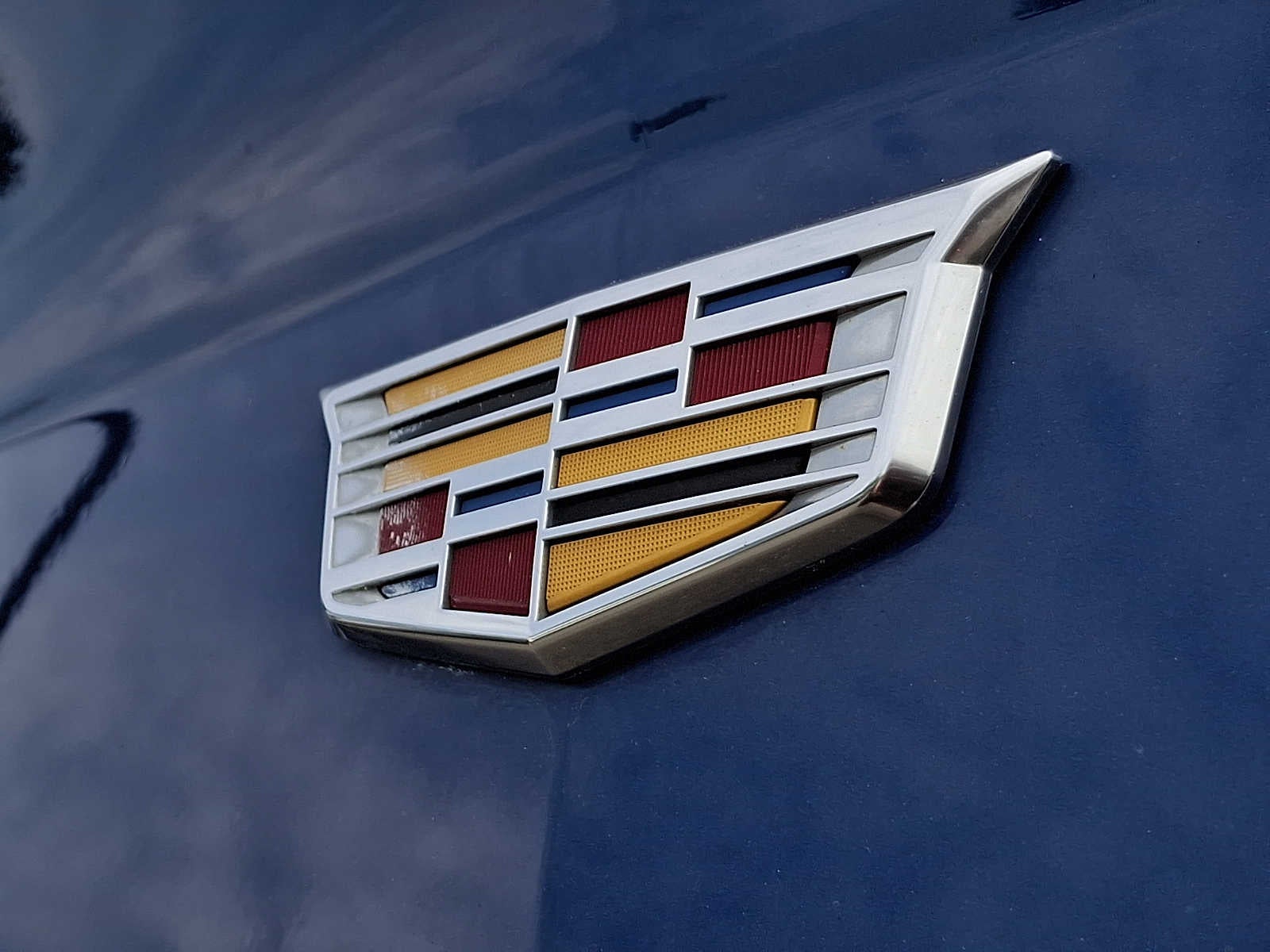 2023 Cadillac CT4 4dr Sdn Luxury