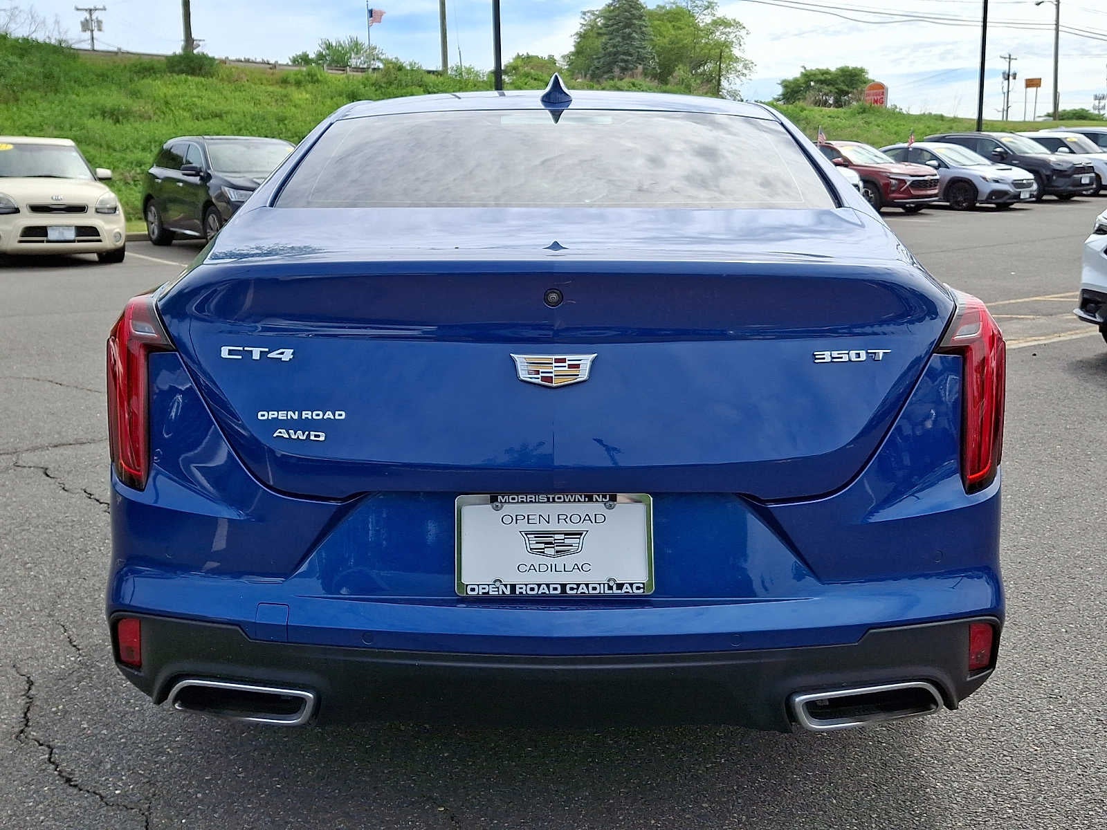 2023 Cadillac CT4 4dr Sdn Luxury